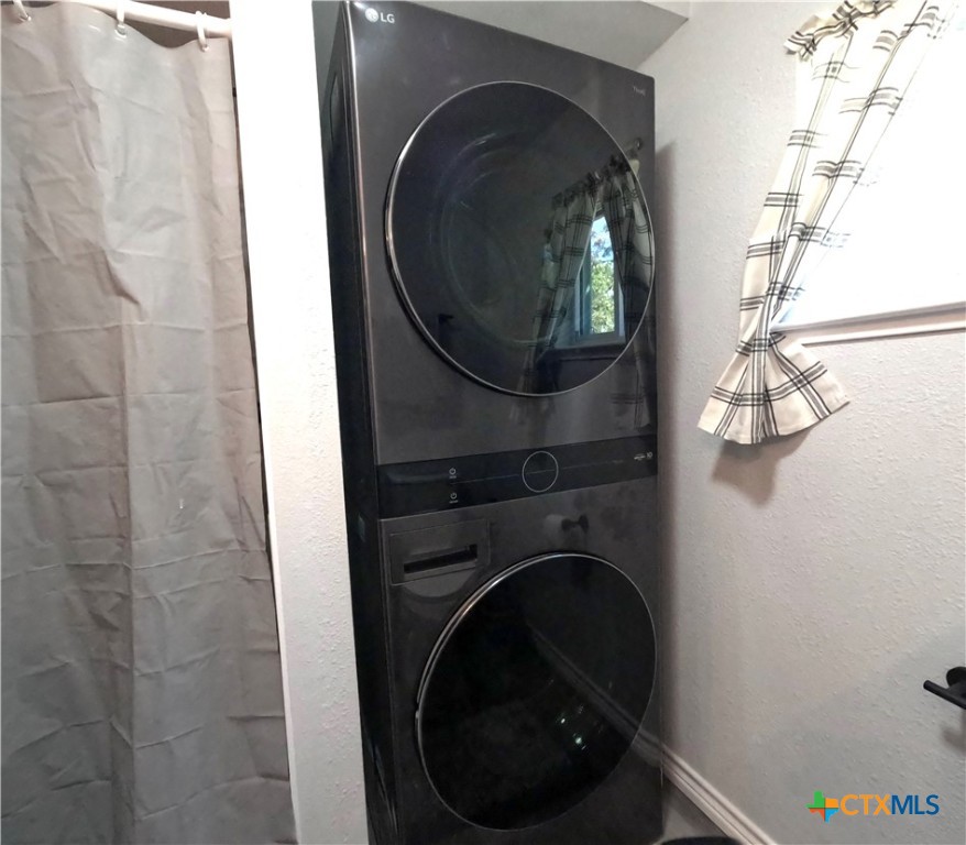 8 Marshall Road Port Lavaca, TX 77979 - Photo 21 of 31 a close view of a utility room with dryer and washer