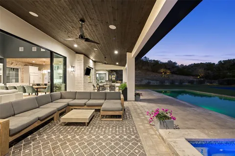 19409 Sean Avery Path, Spicewood, TX 78669