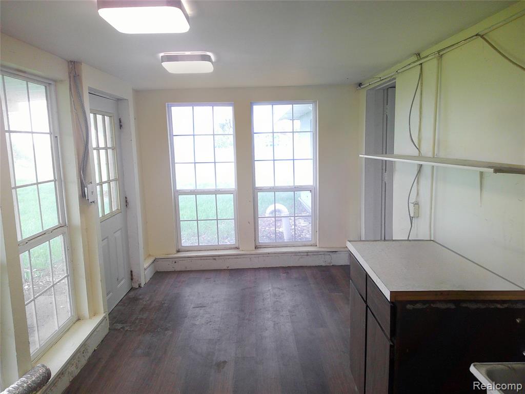 4755 East Washington Road Saginaw, MI 48601 - Photo 11 of 13 Gallery Image 11