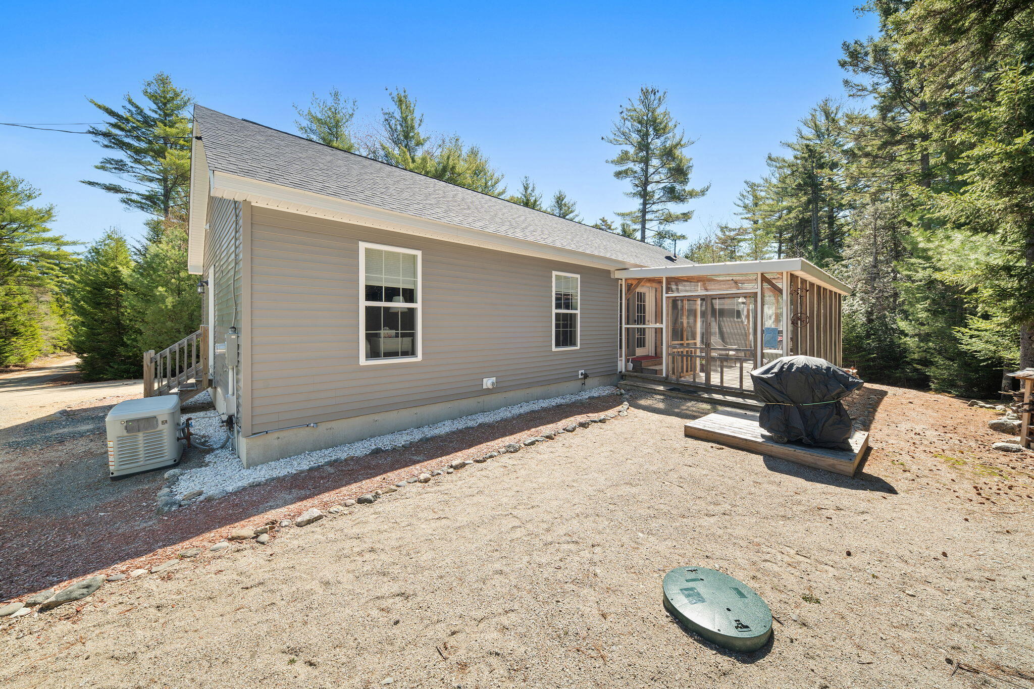 811 Newbury Neck Road Surry, ME 04684 - Photo 37 of 47 17-web-or-mls-DSC09502