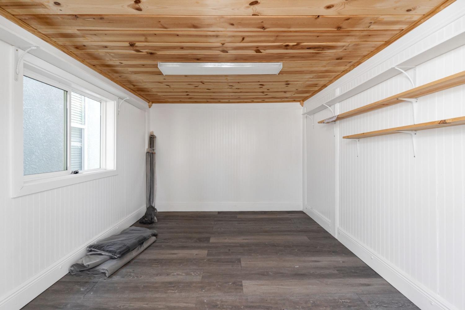 3307 Buckingham Avenue Clovis, CA 93619 - Photo 31 of 32 a view of wooden floor