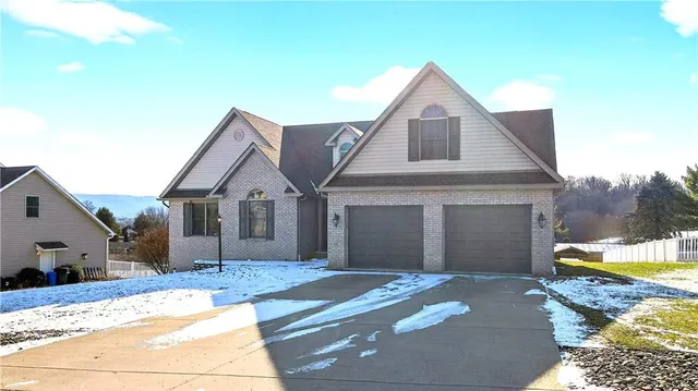 $434,900 | 111 Lopez Drive, Uniontown, PA 15401