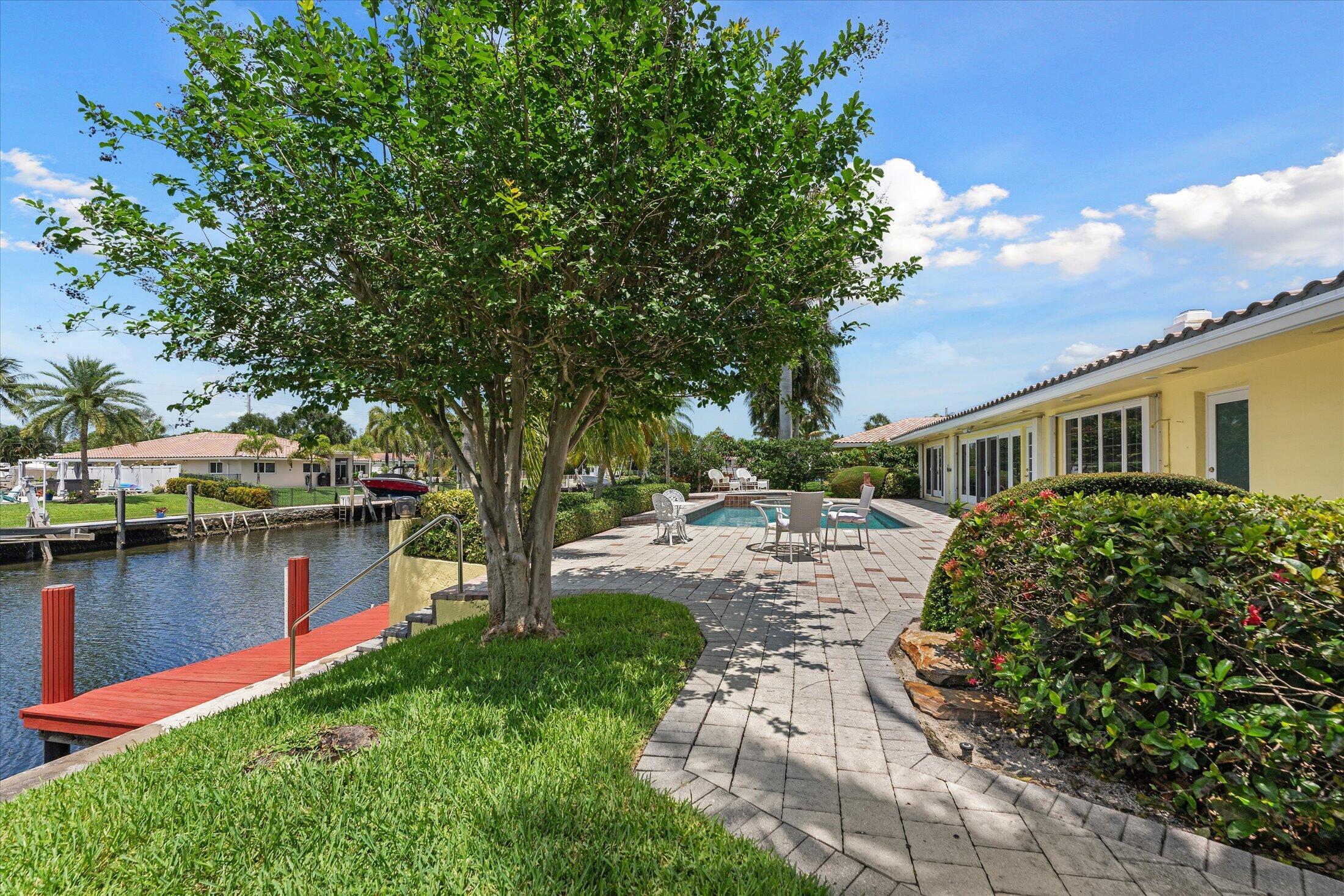 2141 Northeast 29th Street Lighthouse Point, FL 33064 - Photo 45 of 53 44