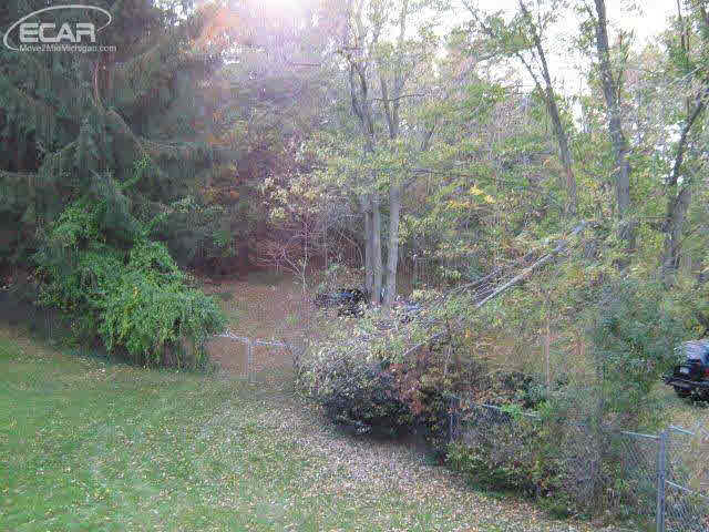 5478 East Stanley Road Flint, MI 48506 - Photo 7 of 30 21230409-6.JPG