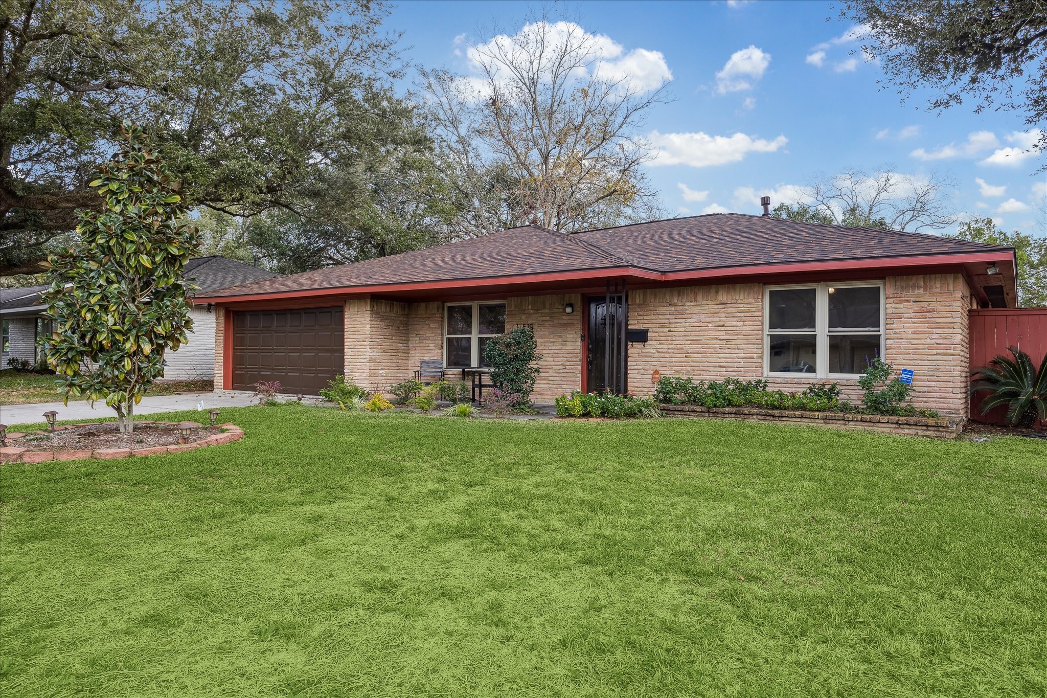 11519 Endicott Lane Houston, TX 77035 - Photo 24 of 25 a view of a house with a yard