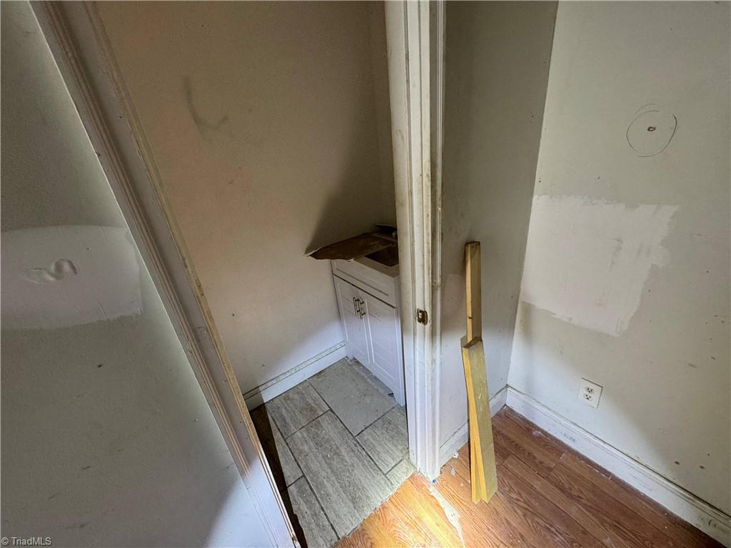 1102 Campbell Street High Point, NC 27262 - Photo 25 of 34