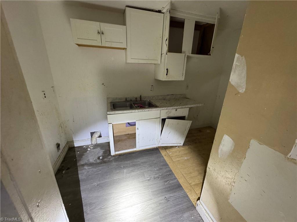 1102 Campbell Street High Point, NC 27262 - Photo 27 of 34