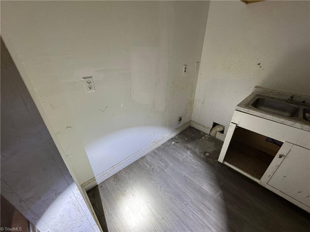 1102 Campbell Street High Point, NC 27262 - Photo 28 of 34