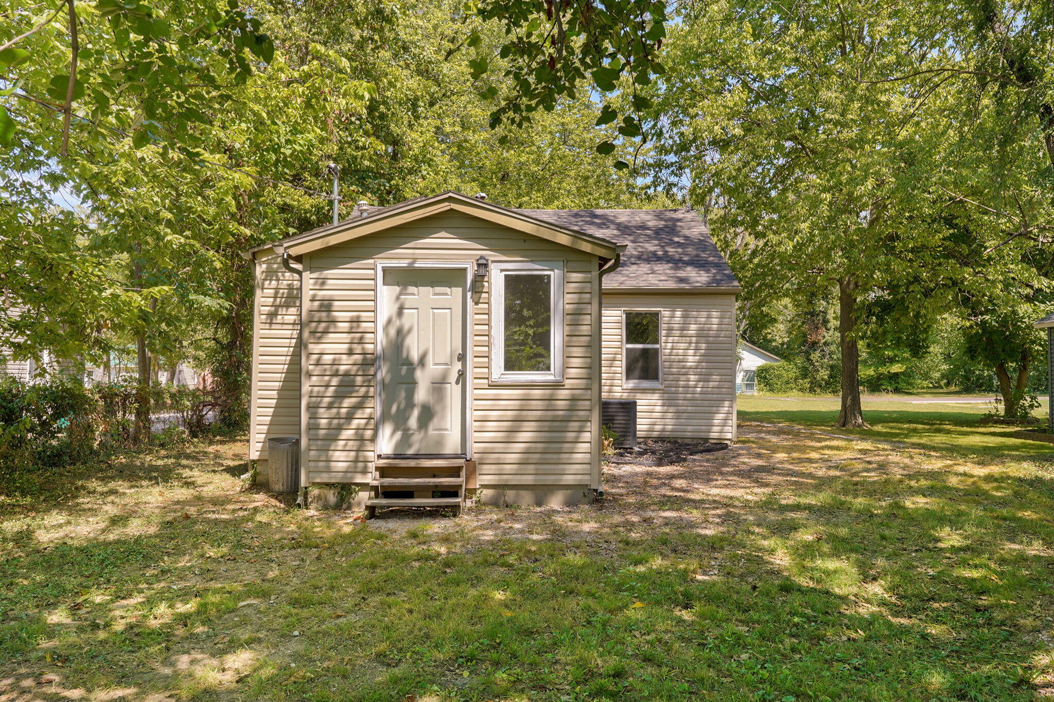 2540 West State Street Springfield, MO 65802 - Photo 16 of 18 2540 W State St-17