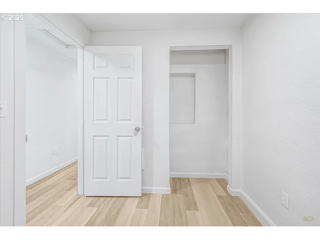 $400,000 | 1718 Northeast Walnut Avenue, Wood Village, OR 97060