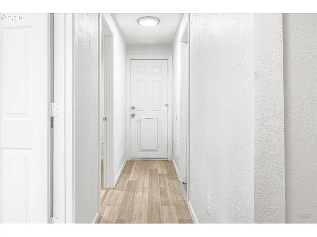 $400,000 | 1718 Northeast Walnut Avenue, Wood Village, OR 97060