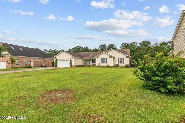 $455,000 | 912 Morganser Drive, Swansboro, NC 28584