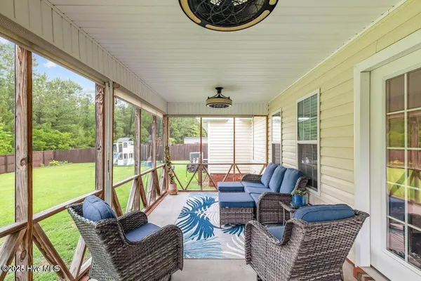 $455,000 | 912 Morganser Drive, Swansboro, NC 28584