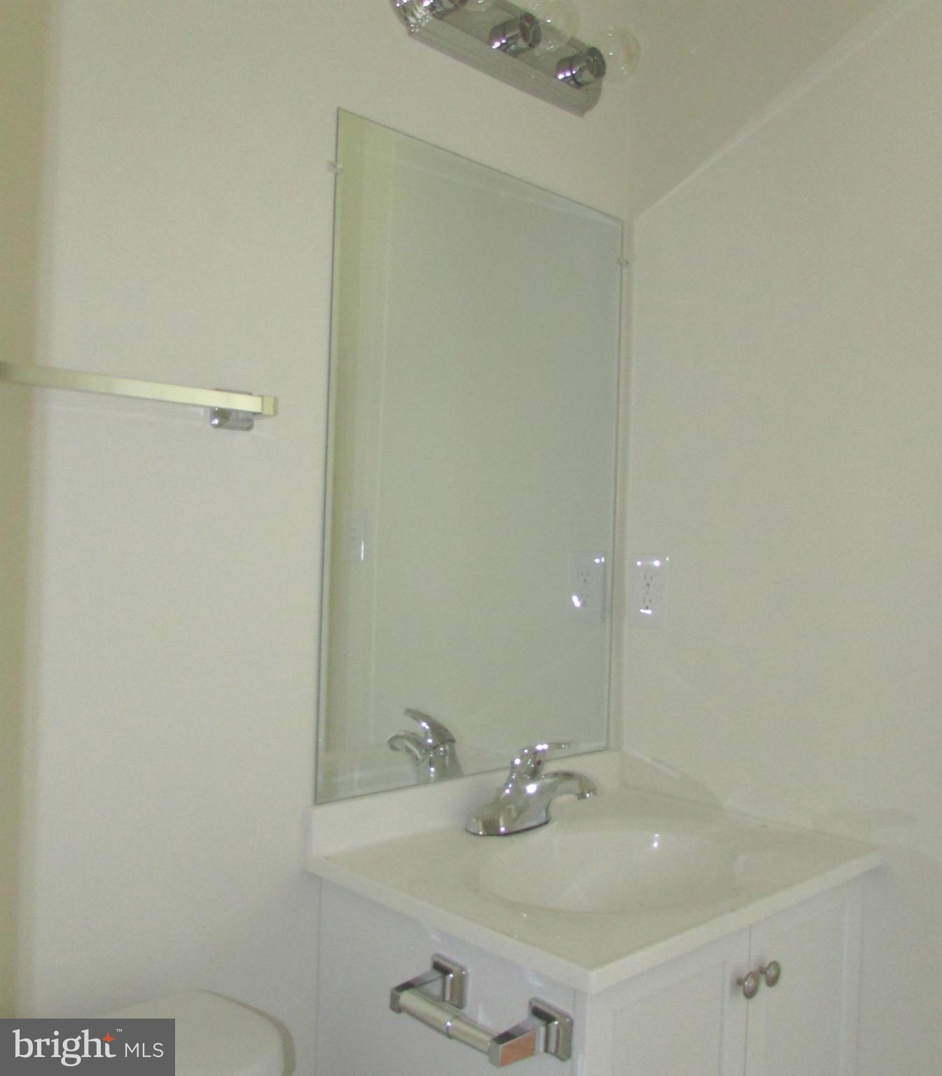 11317 Scotts Mill Road Culpeper, VA 22701 - Photo 17 of 21 Bath