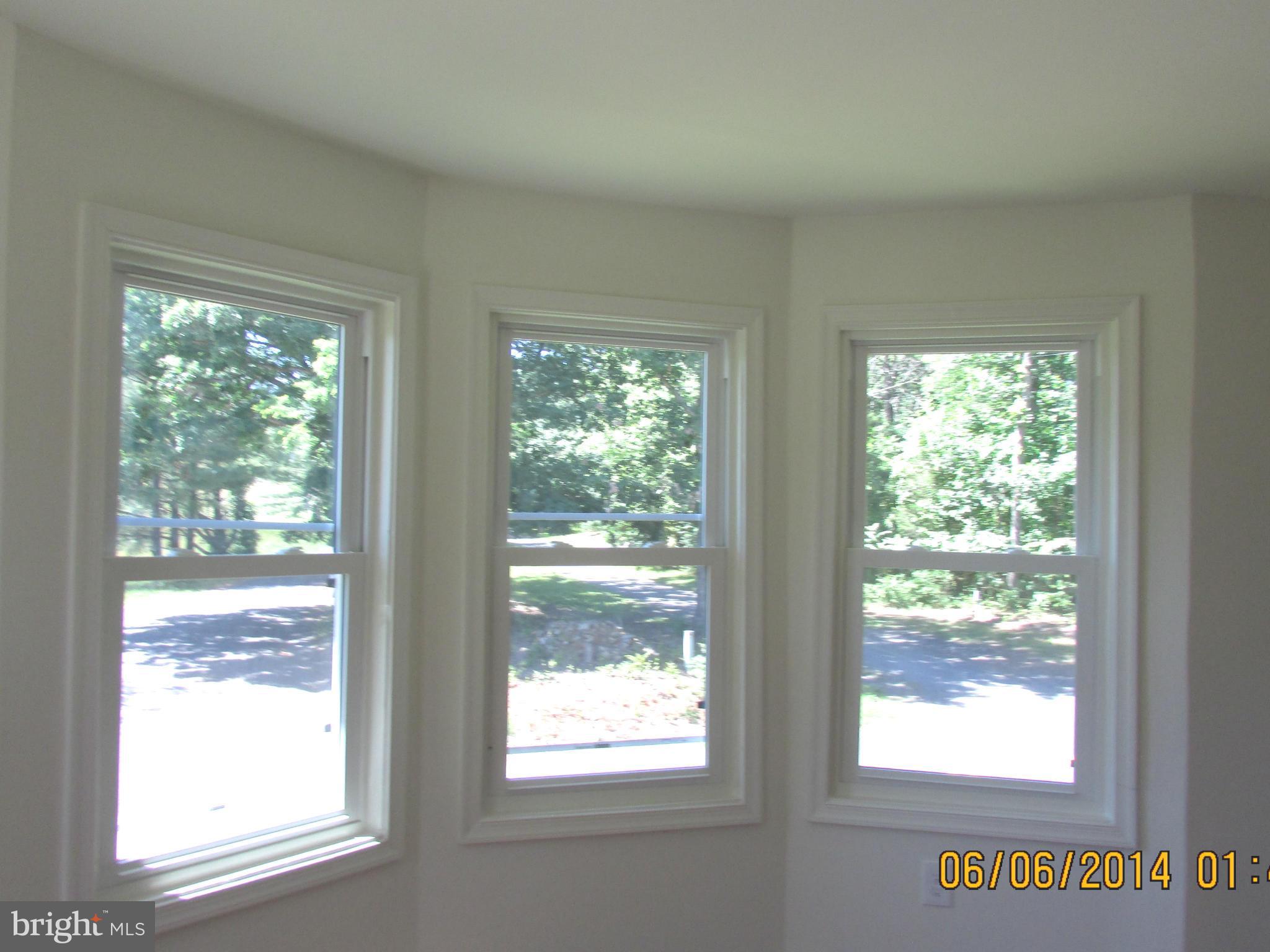 11317 Scotts Mill Road Culpeper, VA 22701 - Photo 7 of 21 Living Room