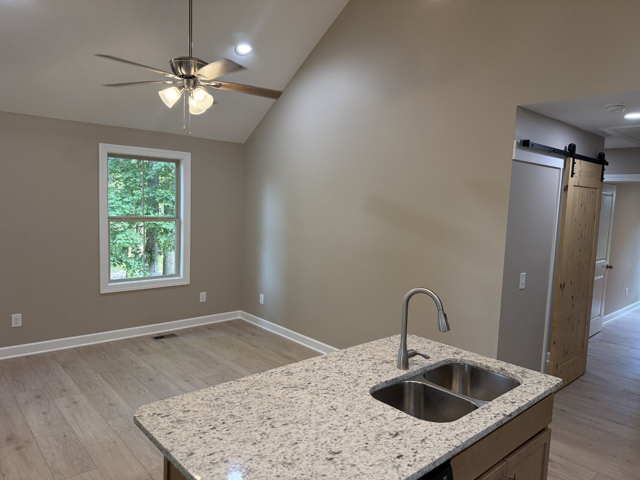402 West George Durham Road Westmoreland, TN 37186 - Photo 8 of 19 Gallery Image 8