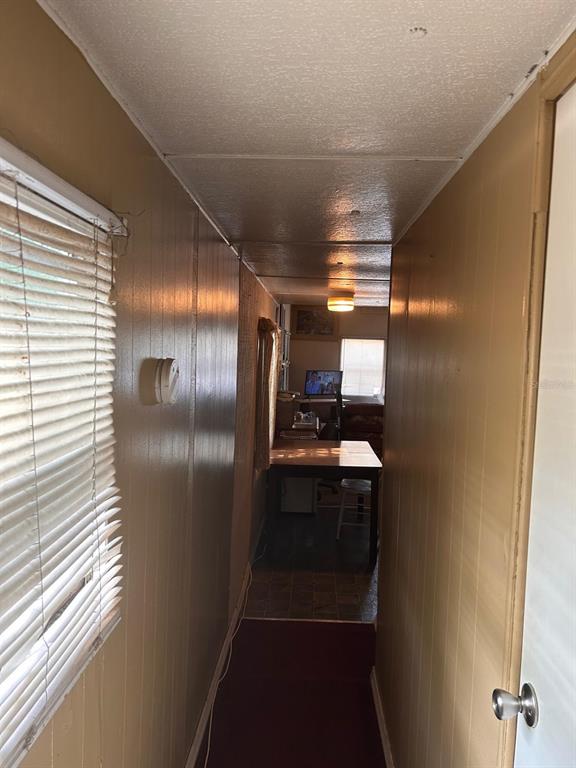2121 Reynolds Road Lakeland, FL 33801 - Photo 10 of 16 Gallery Image 10