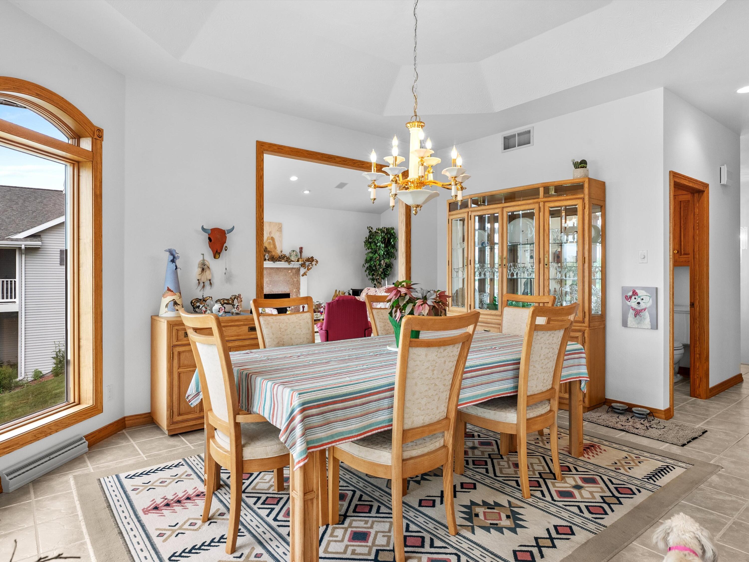 1505 Blue Heron Drive Two Rivers, WI 54241 - Photo 24 of 50 33-33_dining-room_003
