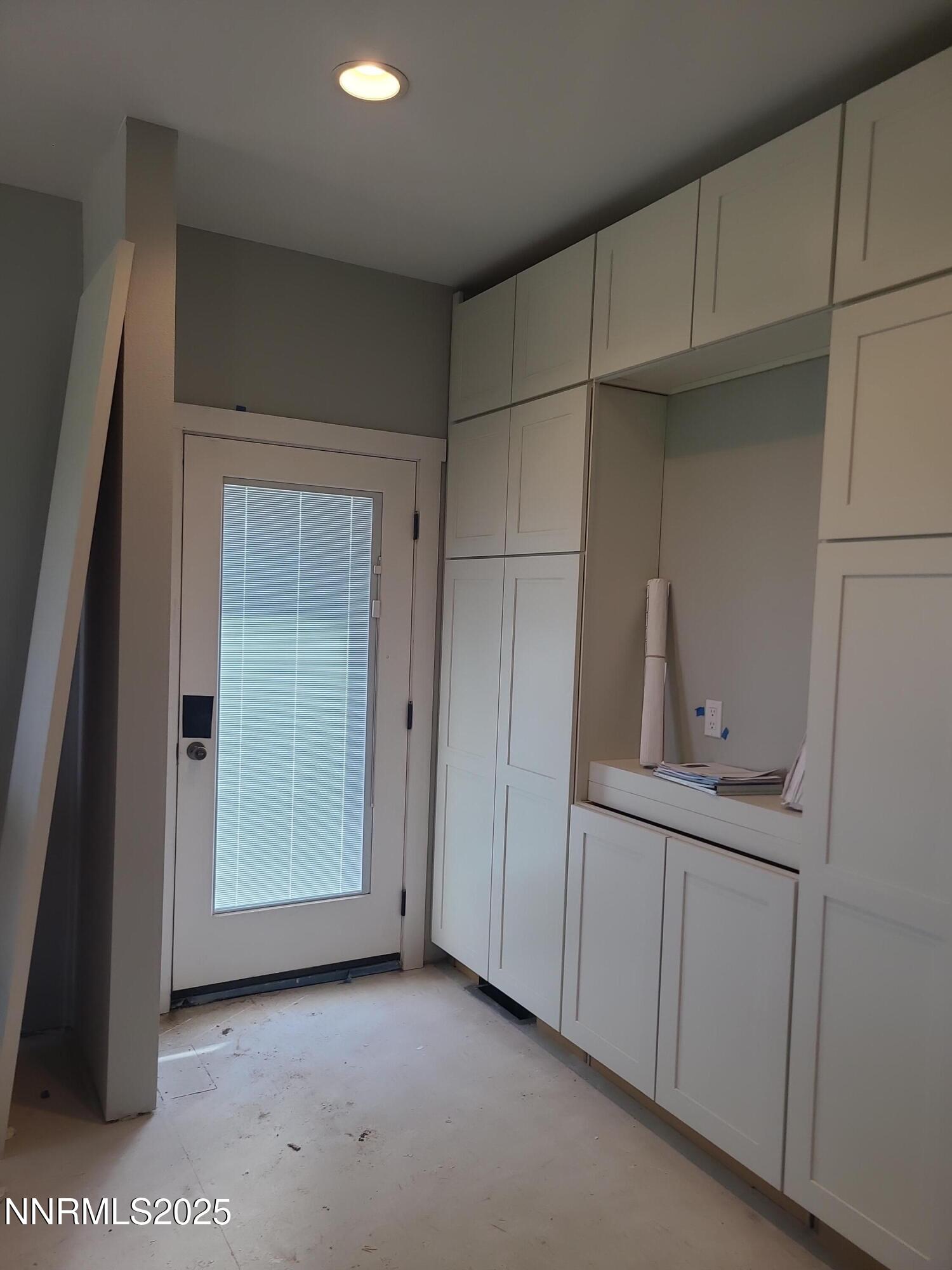 900 Cattle Circle Fernley, NV 89408 - Photo 13 of 21 TOM BACK KITCHEN DOOR 25