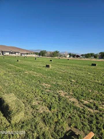 $1,200,000 | 900 Cattle Circle, Fernley, NV 89408