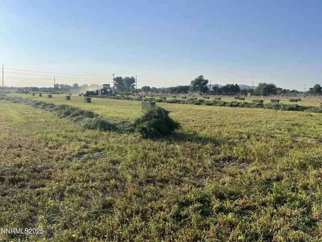 $1,200,000 | 900 Cattle Circle, Fernley, NV 89408