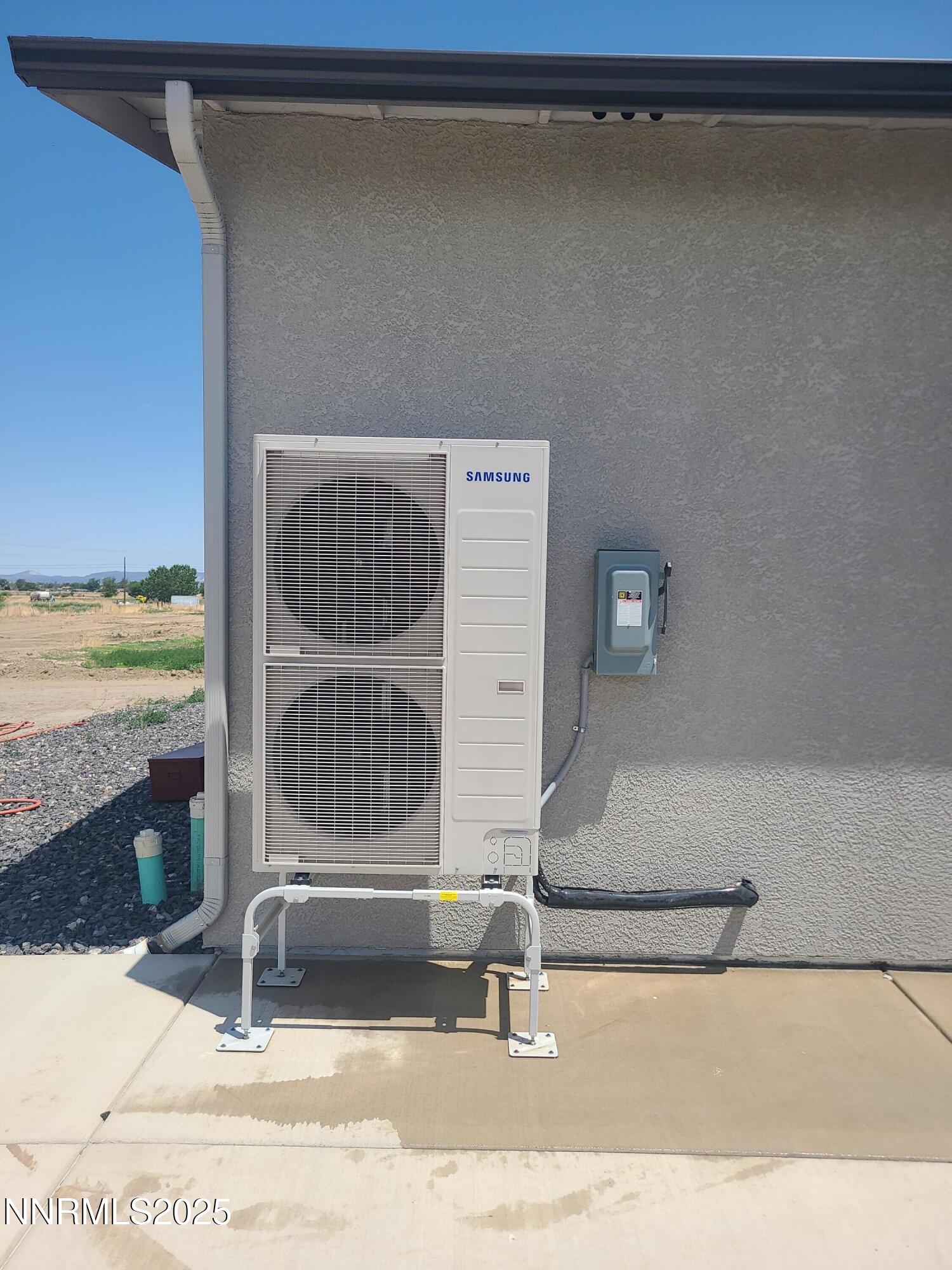 900 Cattle Circle Fernley, NV 89408 - Photo 6 of 21 TOM AIR COOLER 25