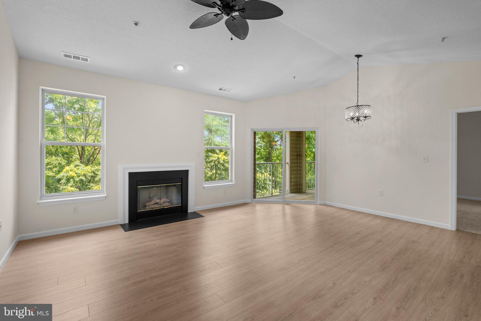 7208 Bogley Road, Unit 303 Baltimore, MD 21244 - Photo 11 of 31 Gallery Image 11