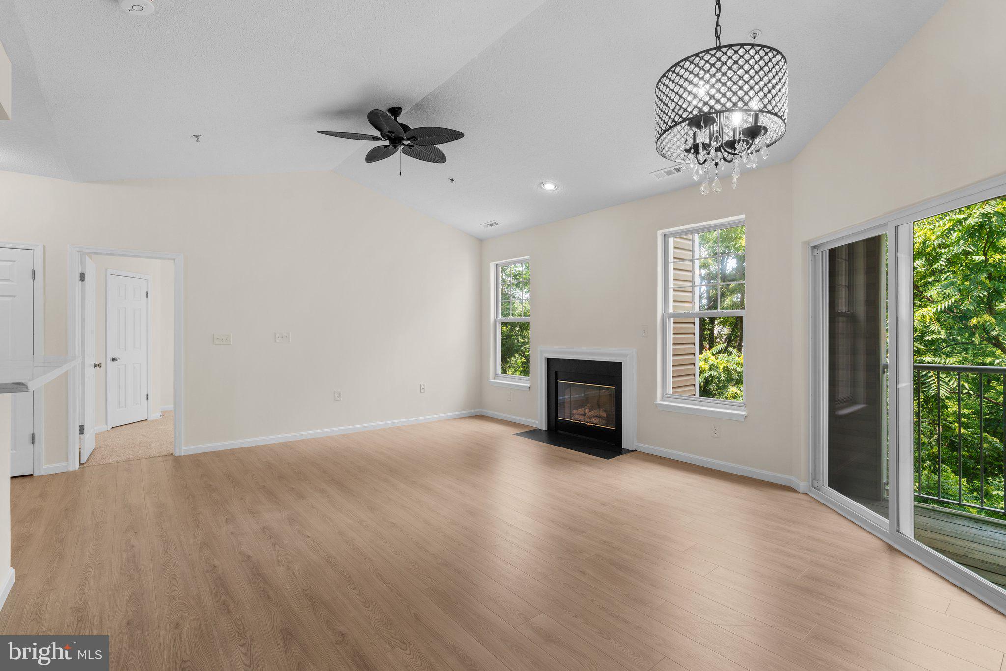 7208 Bogley Road, Unit 303 Baltimore, MD 21244 - Photo 5 of 31 Gallery Image 5