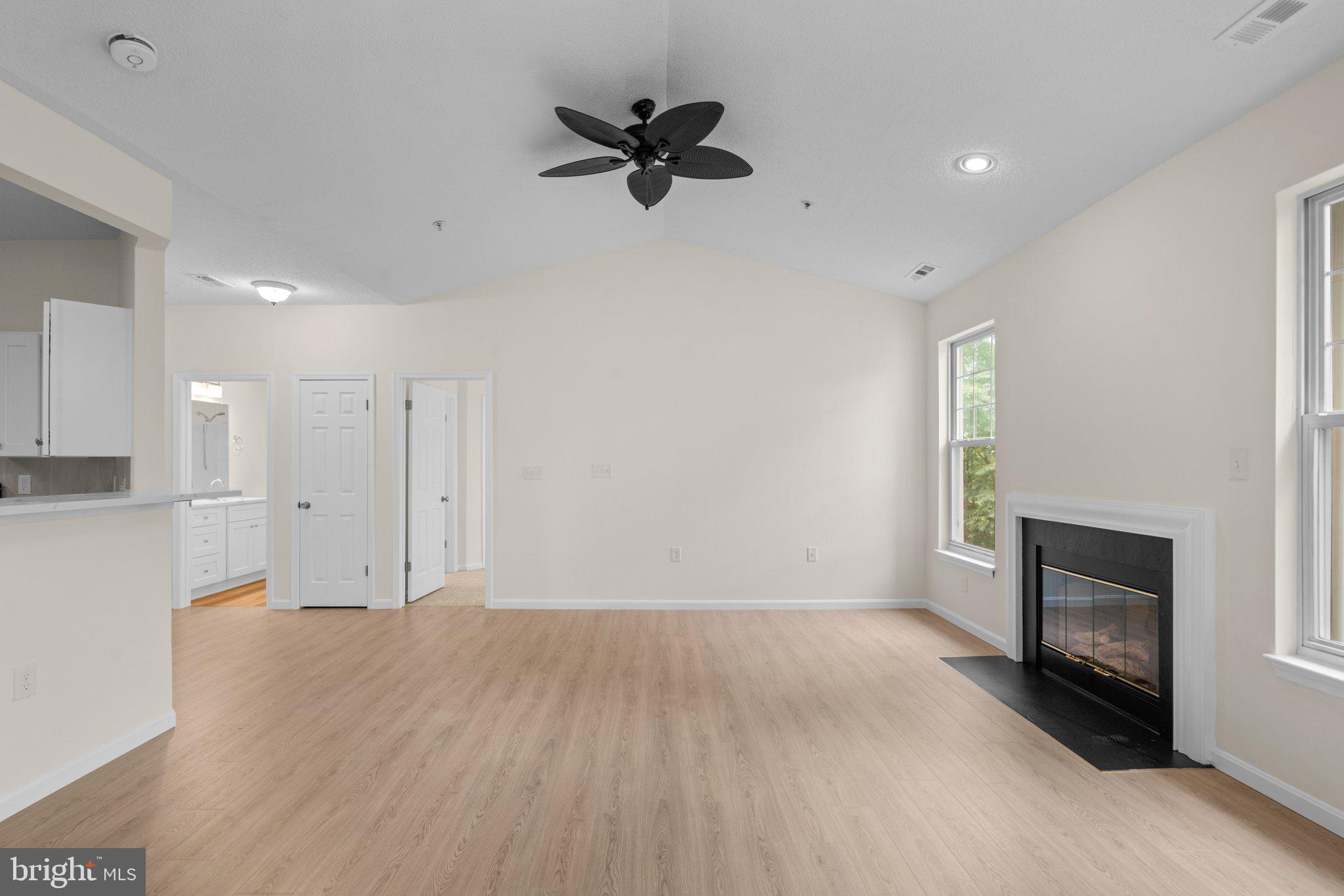 7208 Bogley Road, Unit 303 Baltimore, MD 21244 - Photo 6 of 31 Gallery Image 6