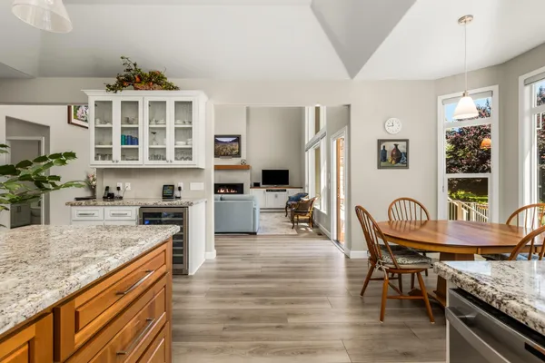 $885,000 | 18073 Jayhawk Drive, Penn Valley, CA 95946