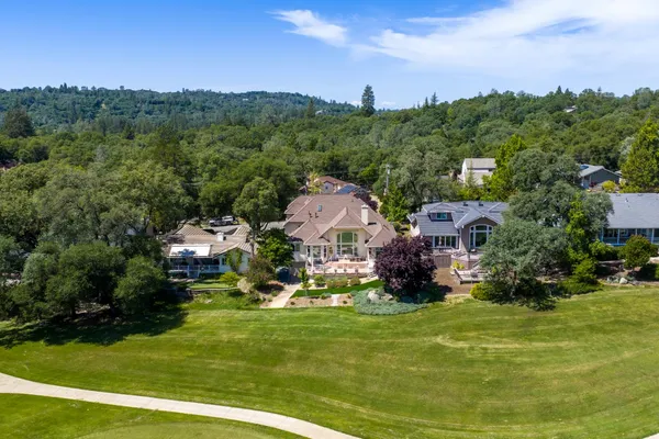 $885,000 | 18073 Jayhawk Drive, Penn Valley, CA 95946