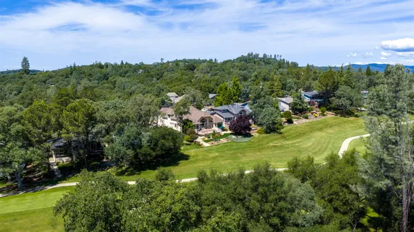 $885,000 | 18073 Jayhawk Drive, Penn Valley, CA 95946