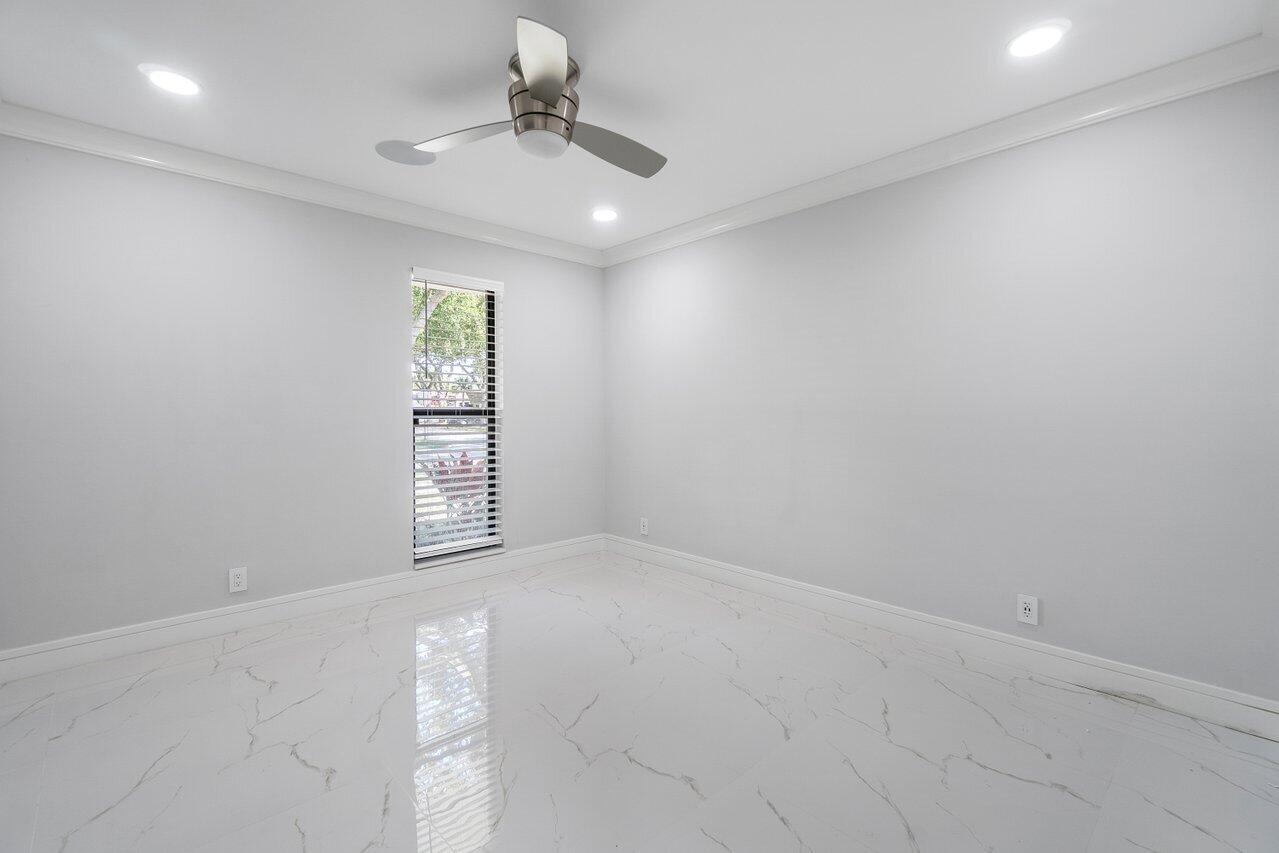 3432 Pine Haven Circle Boca Raton, FL 33431 - Photo 13 of 29 014-3432PineHavenCircle-BocaRaton-FL-334