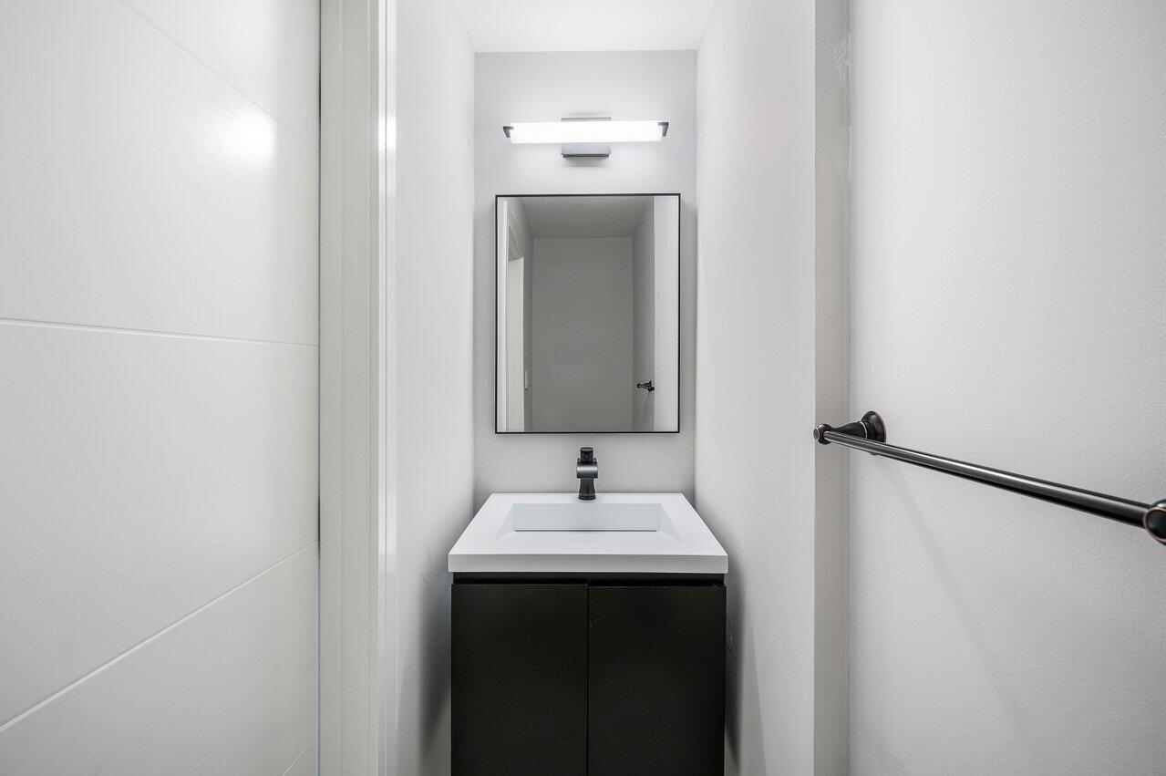 3432 Pine Haven Circle Boca Raton, FL 33431 - Photo 21 of 29 024-3432PineHavenCircle-BocaRaton-FL-334