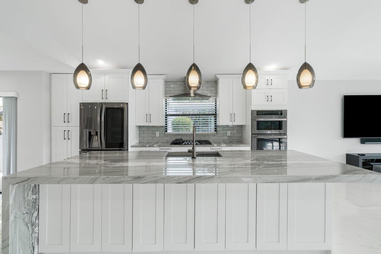 3432 Pine Haven Circle Boca Raton, FL 33431 - Photo 7 of 29 008-3432PineHavenCircle-BocaRaton-FL-334