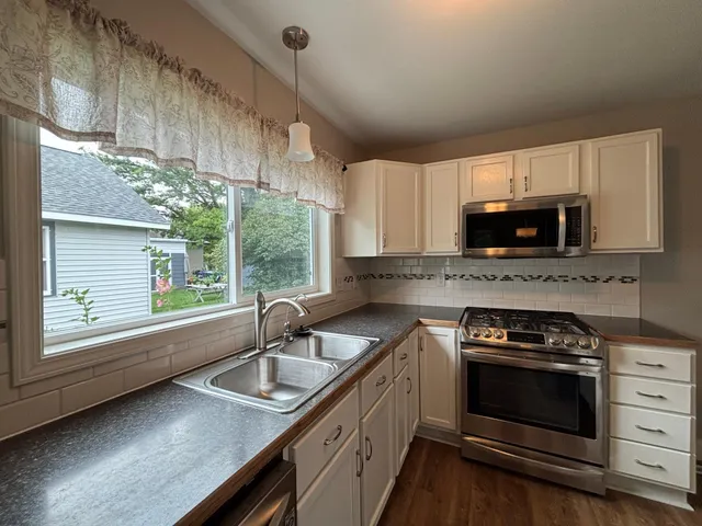 $187,500 | 335 Crocker Avenue North, Thief River Falls, MN 56701