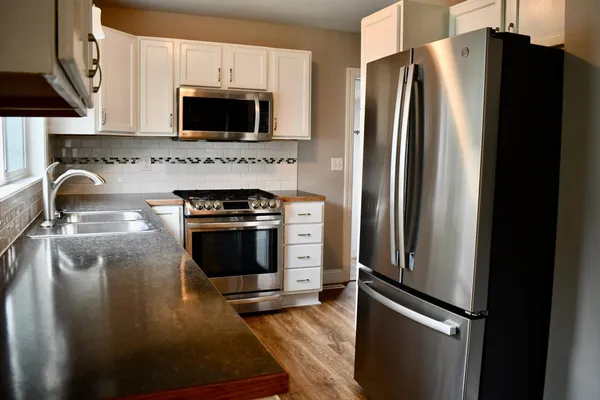 $187,500 | 335 Crocker Avenue North, Thief River Falls, MN 56701