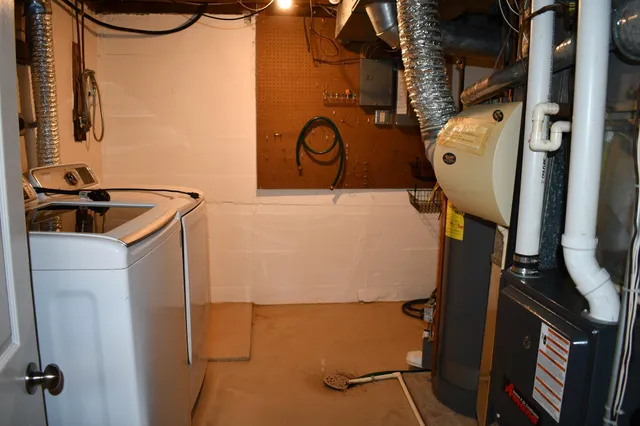 $187,500 | 335 Crocker Avenue North, Thief River Falls, MN 56701