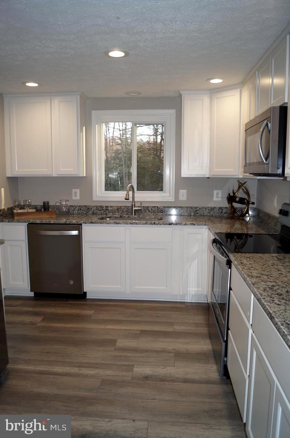 566 Hope Road Stafford, VA 22554 - Photo 8 of 13 Gallery Image 8