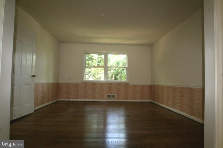 1502 Timberline Road Silver Spring, MD 20904 - Photo 11 of 29 Serve your guests in style in this Dining Room