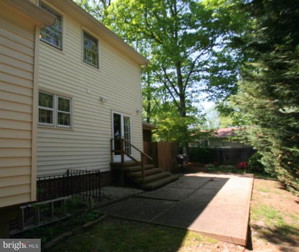 1502 Timberline Road Silver Spring, MD 20904 - Photo 28 of 29 Catnap in comfort on this sizeable patio