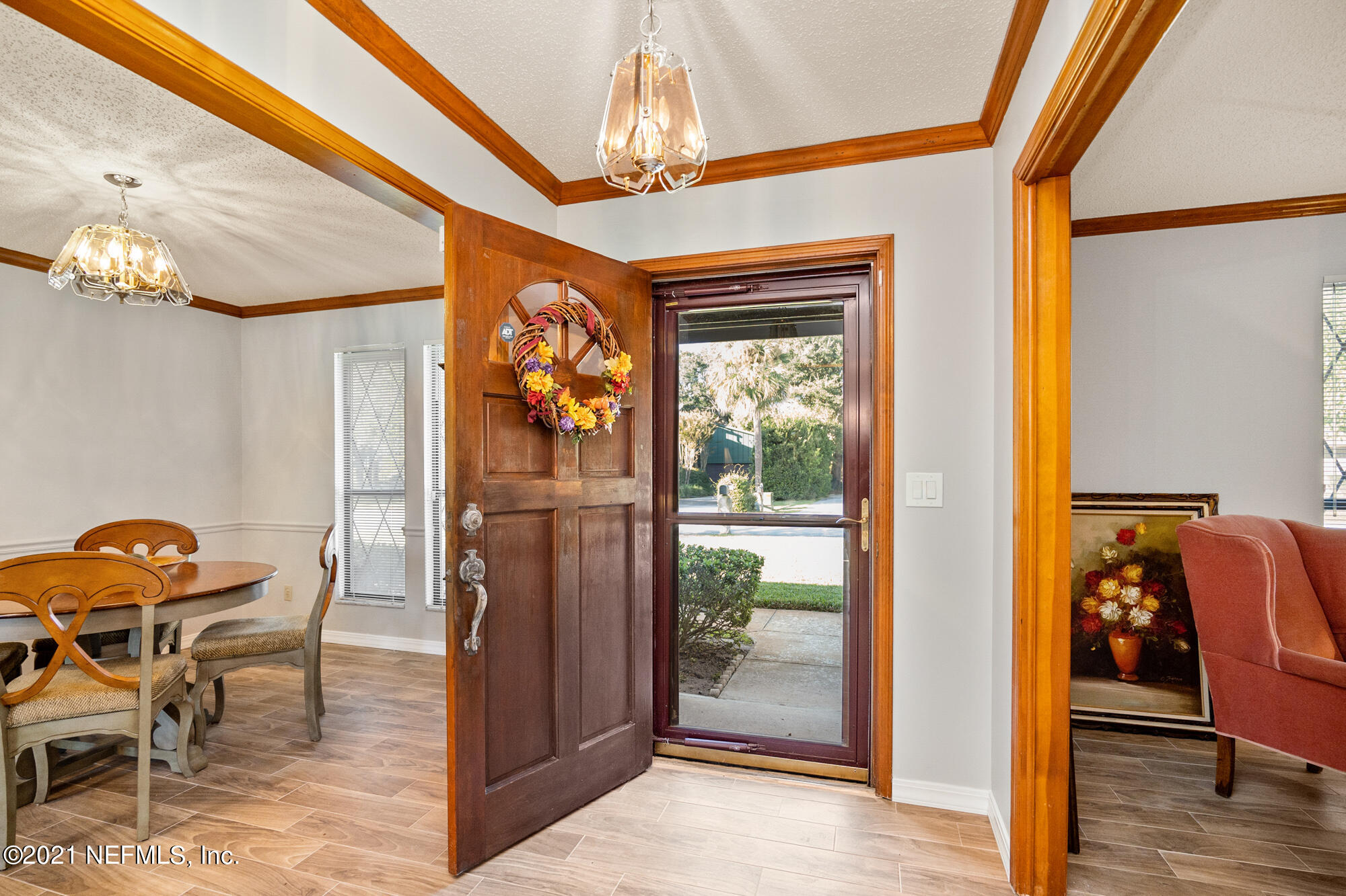 5210 Riverton Road Jacksonville, FL 32277 - Photo 8 of 43 Foyer