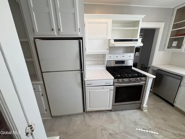 $225,000 | 1756 Eastern Parkway, Schenectady, NY 12309