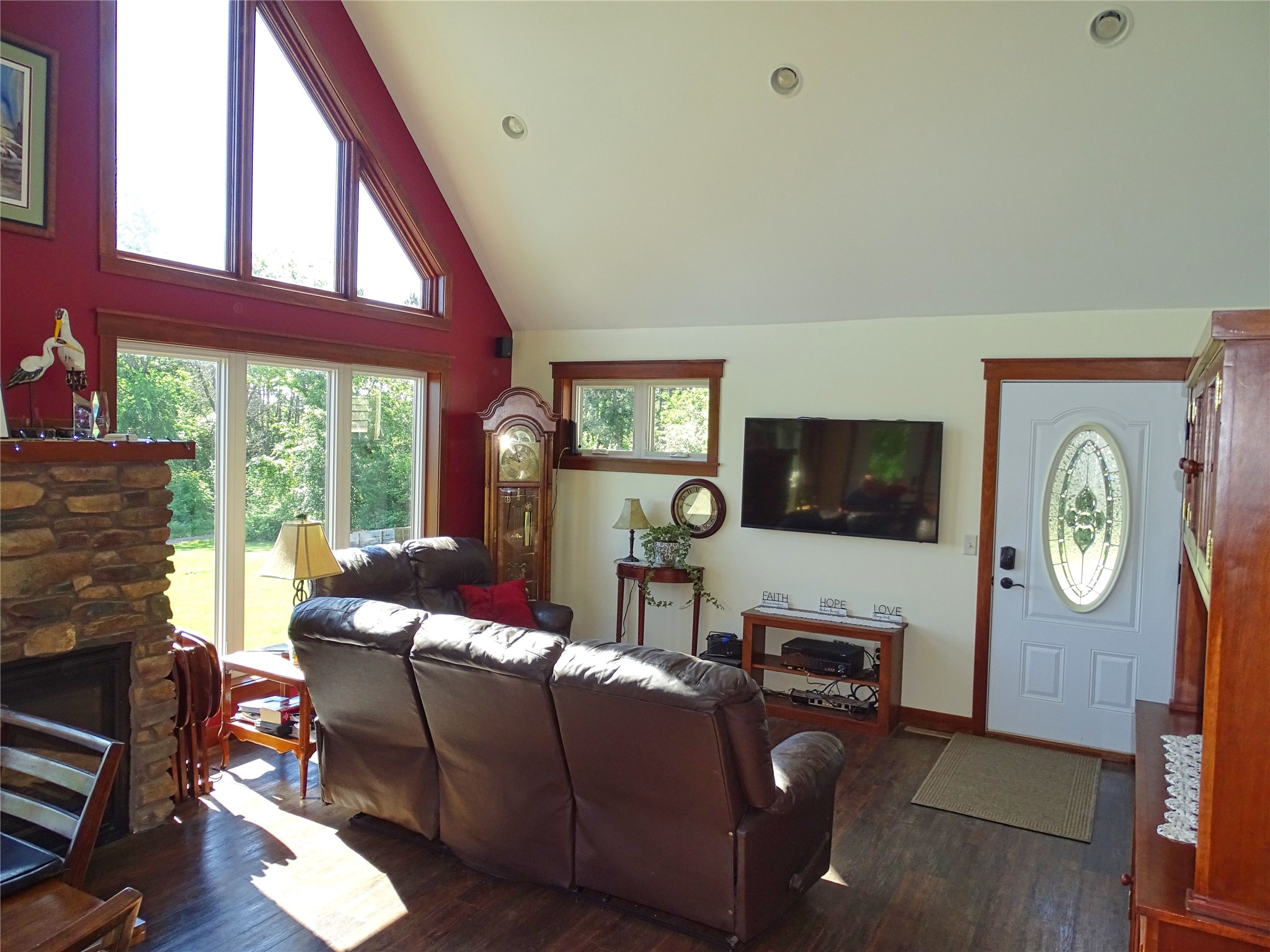 E560 Cedar Road Eau Claire, WI 54701 - Photo 16 of 40