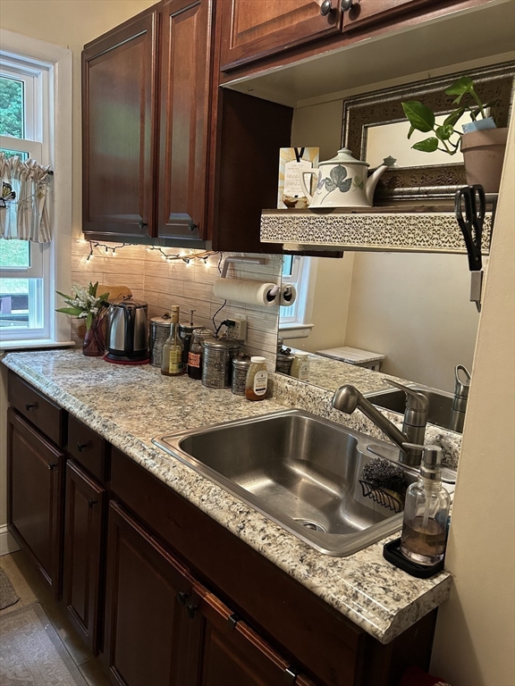 27 Malvern Road Worcester, MA 01610 - Photo 5 of 13