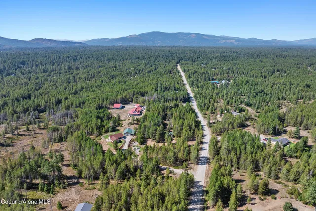 $765,000 | 34197 North Hayden Drive, Spirit Lake, ID 83869