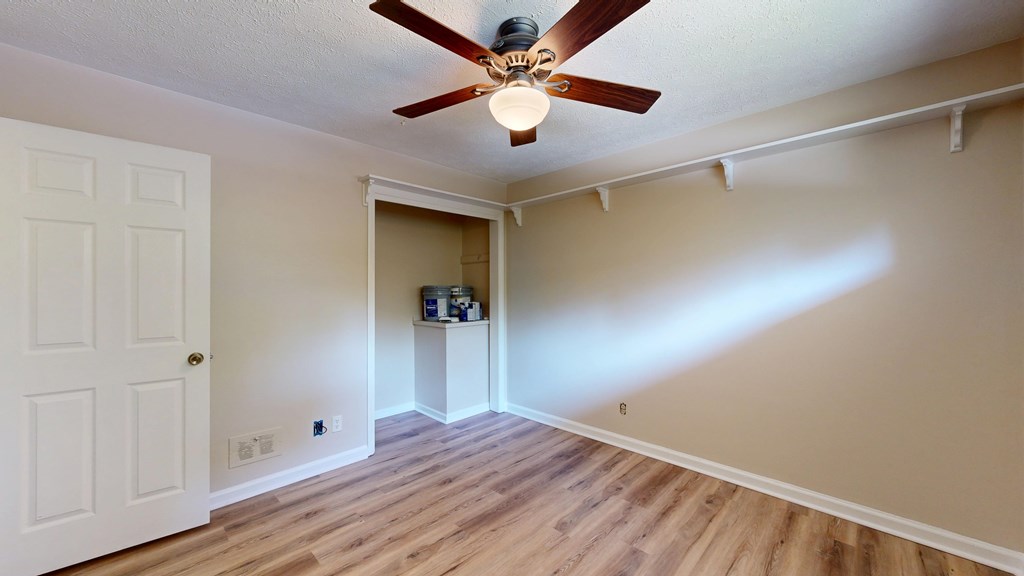 643 Lichfield Road Columbus, GA 31904 - Photo 16 of 48 Bedroom #1 LVP floors