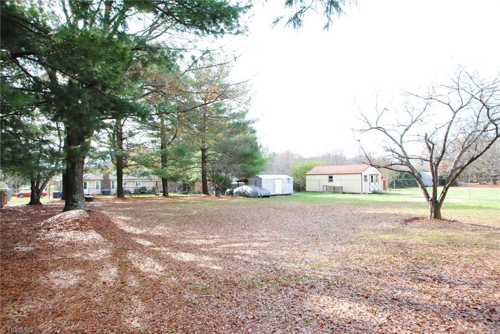 234 Gaither Road Winston-Salem, NC 27101 - Photo 4 of 11 Yard