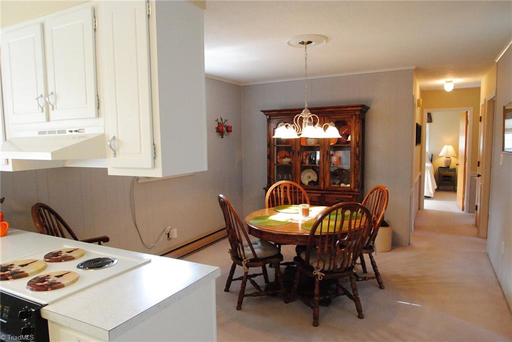 234 Gaither Road Winston-Salem, NC 27101 - Photo 9 of 11 Dining