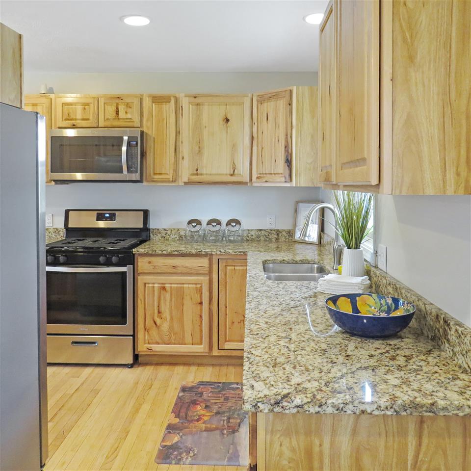 220 West Potter Road Traverse City, MI 49696 - Photo 4 of 35 1881433-4.JPG